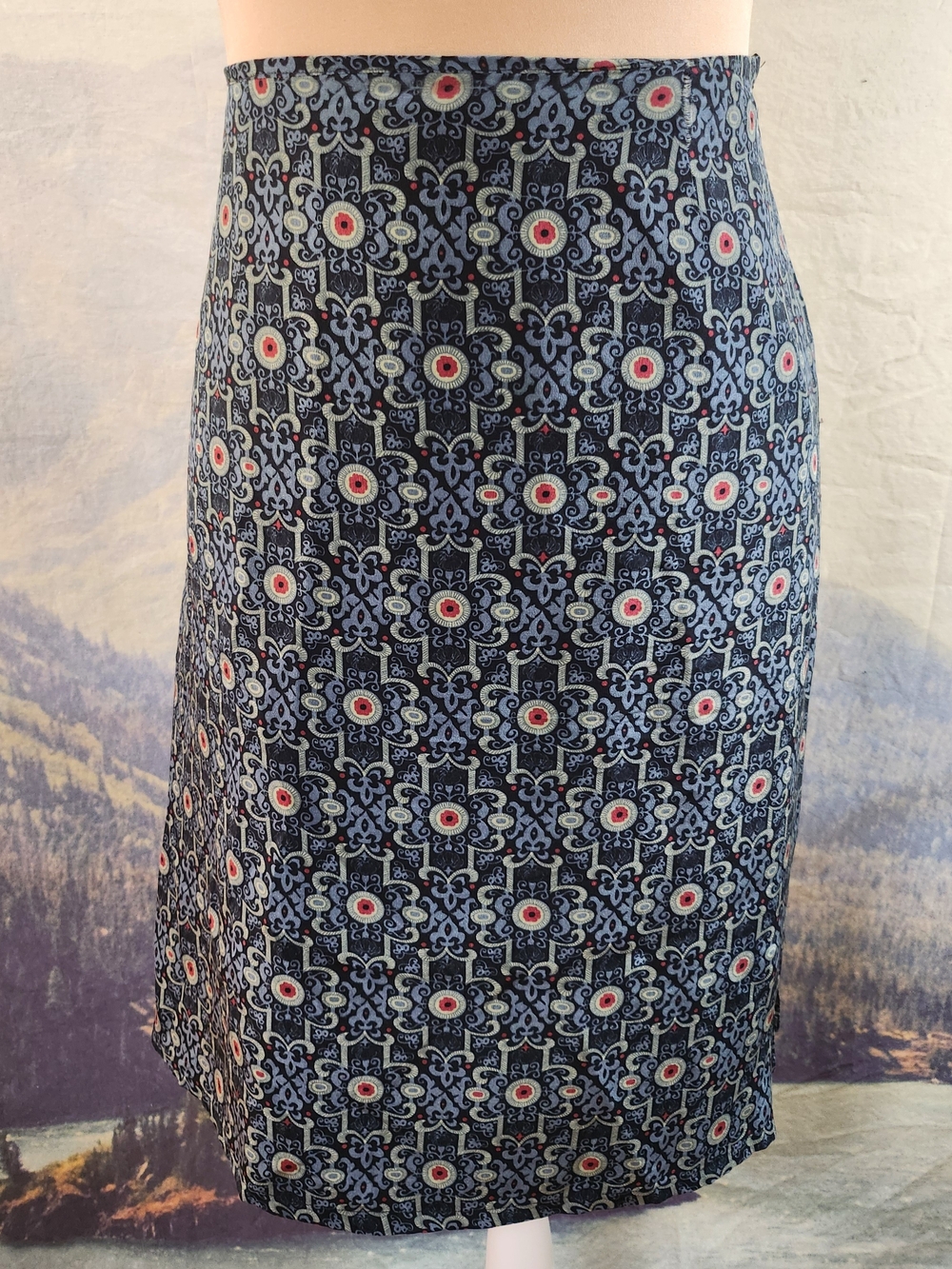 Merona 100% Silk Blue Charcoal Black Green Geometric Print Pencil Skirt 24W